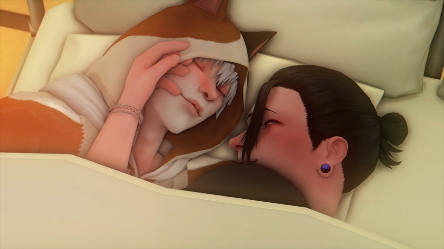 ただ一緒に寄り添って寝るだけかと思ったら寝るまで相手の顔を撫でたり動きが細やかで良すぎる